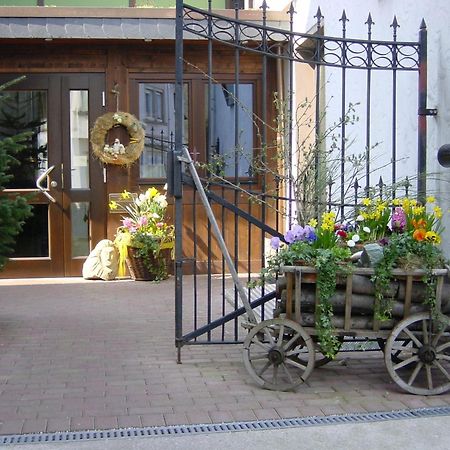 Landgasthof Schuck Idar-Oberstein Exterior photo